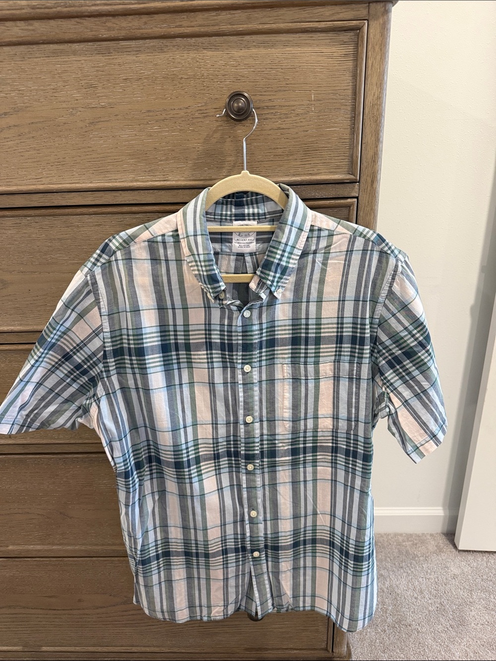 Brooks Brothers Green & White Plaid Short-Sleeve Button-Down Shirt